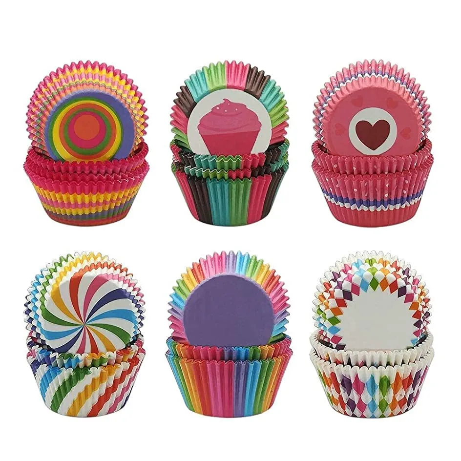 Magic Providers Cupcake Baking Paper Cup Liners 200pc | Hot Bun,Mini Muffin, Indian Sweets Mold Case | Cake Decorating Wrappers Tools for Kitchen Party Wedding Gifting Diameter - 6.8cm Random Patterns