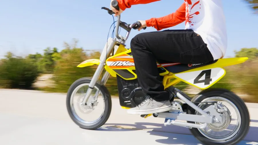 Razor Dirt Rocket MX650 - Yellow